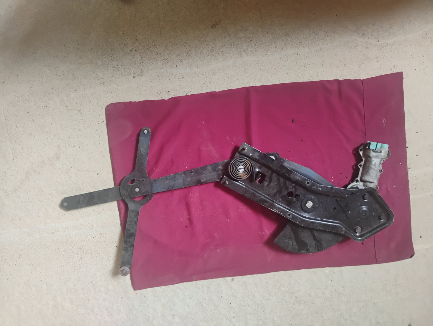 81-87 Chevy GMC C10 K10 Truck Power Window Regulator Driver Side Motor Assembly