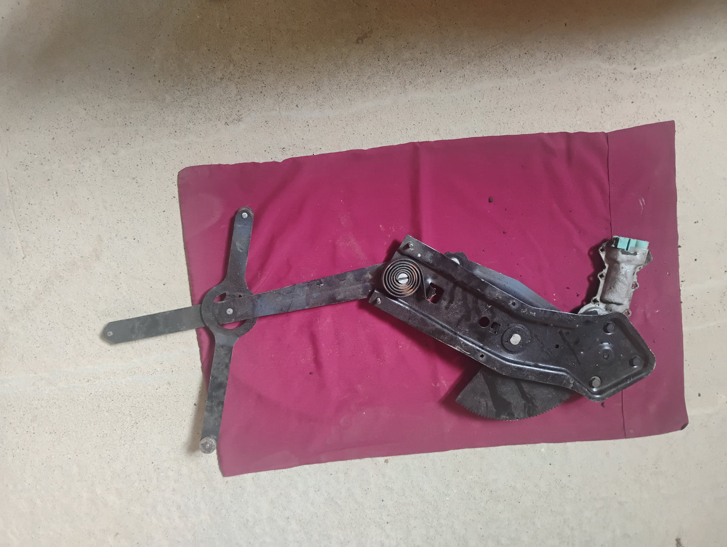 81-87 Chevy GMC C10 K10 Truck Power Window Regulator Driver Side Motor Assembly