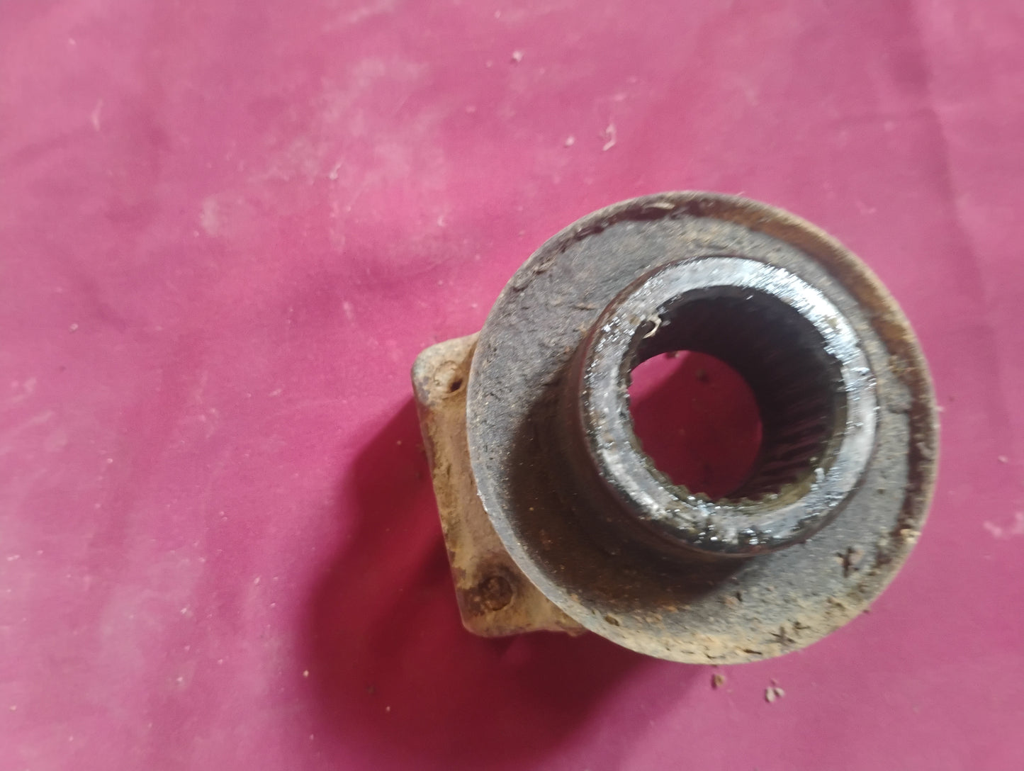 73-87 Chevy GMC Truck Rear End Yoke 10 Bolt C10 K10 Differential Pinion