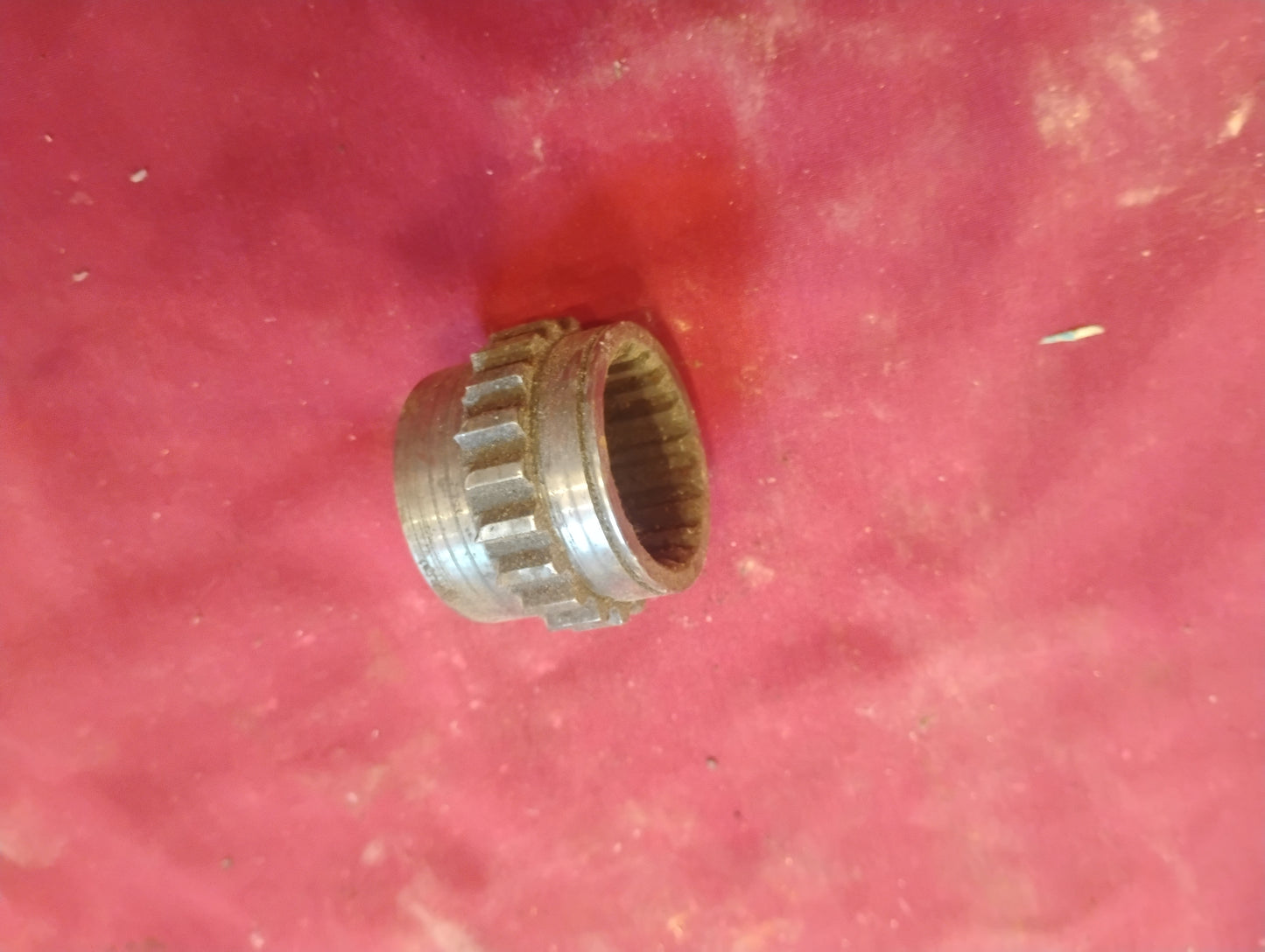 73-87 Chevy GMC 4x4 Front Locking Hub Gear K10 K20 Squarebody 4WD