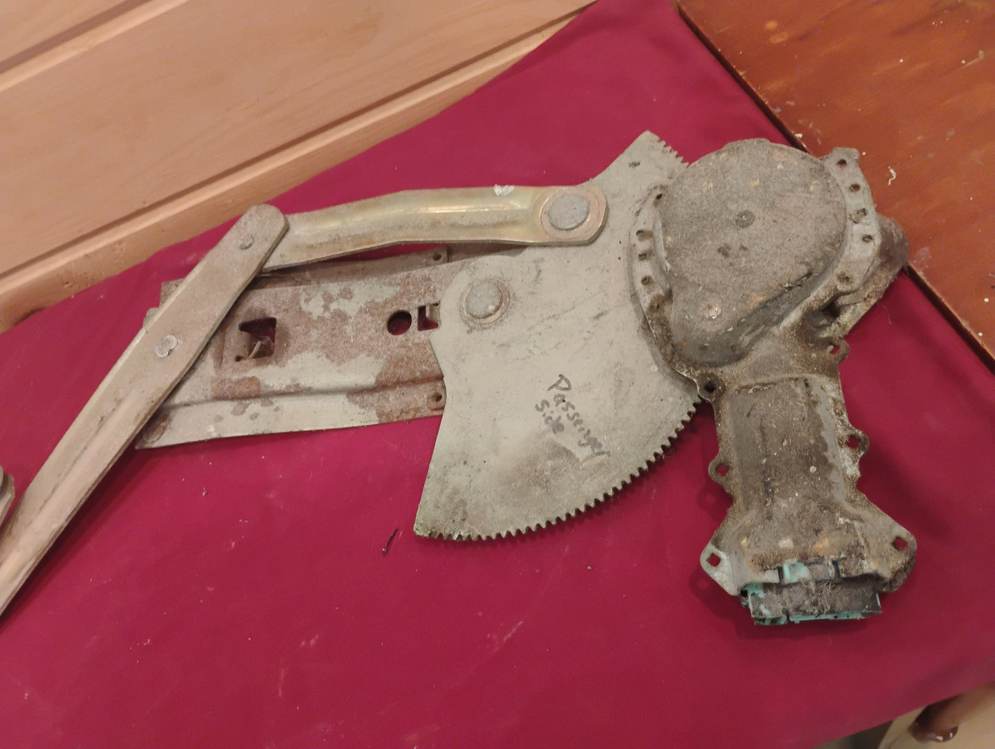 81-87 Chevy GMC C10 K10 Passenger Side Power Window Regulator & Motor OEM Untested