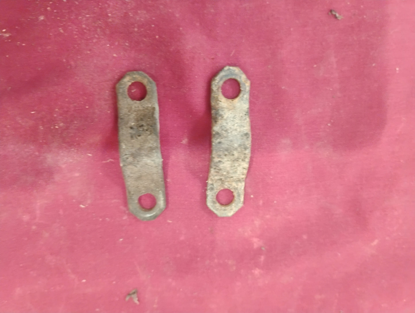 73-87 Chevy GMC C10 K10 Truck Rear Axle U-Bolt Straps OEM Squarebody Differential