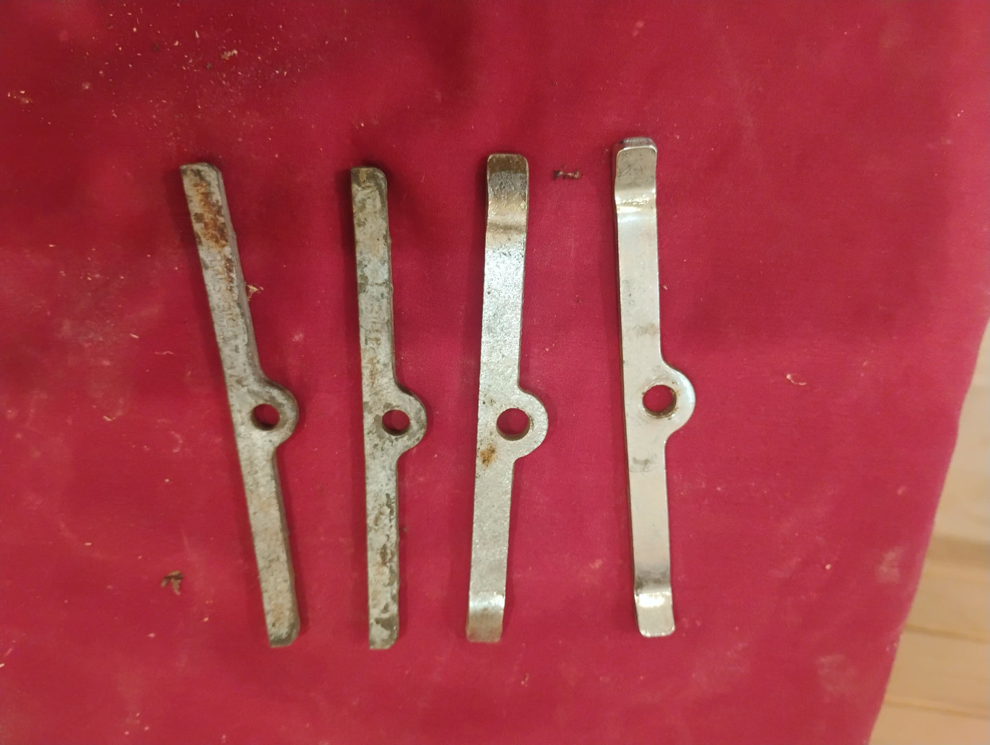73-87 Chevy GMC C10 K10 Truck Valve Cover Hold Down Clamps Set Small Block OEM