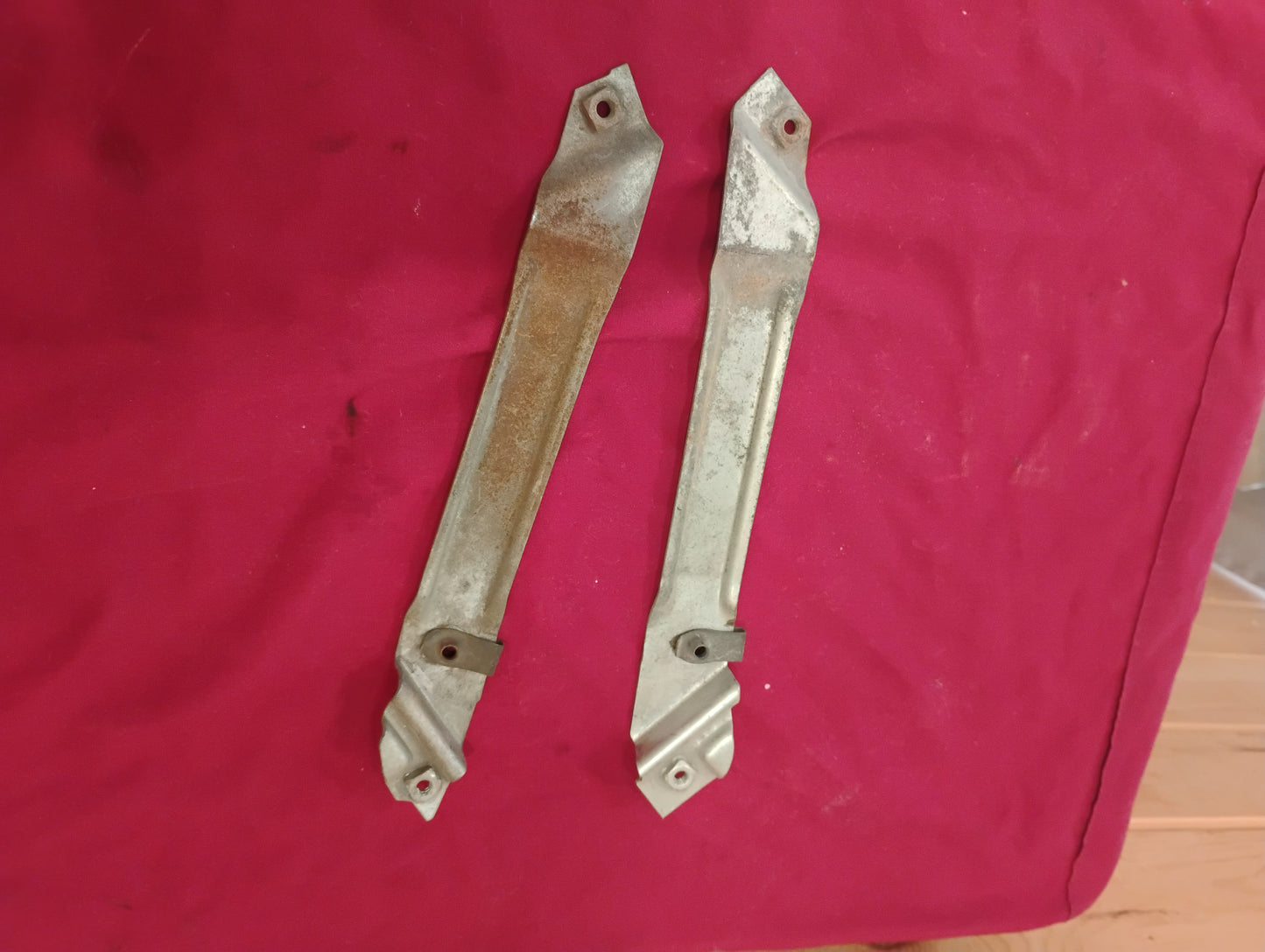 81-87 Chevy C10 K10 Truck Inner Door Reinforcement Brackets Pair Squarebody OEM