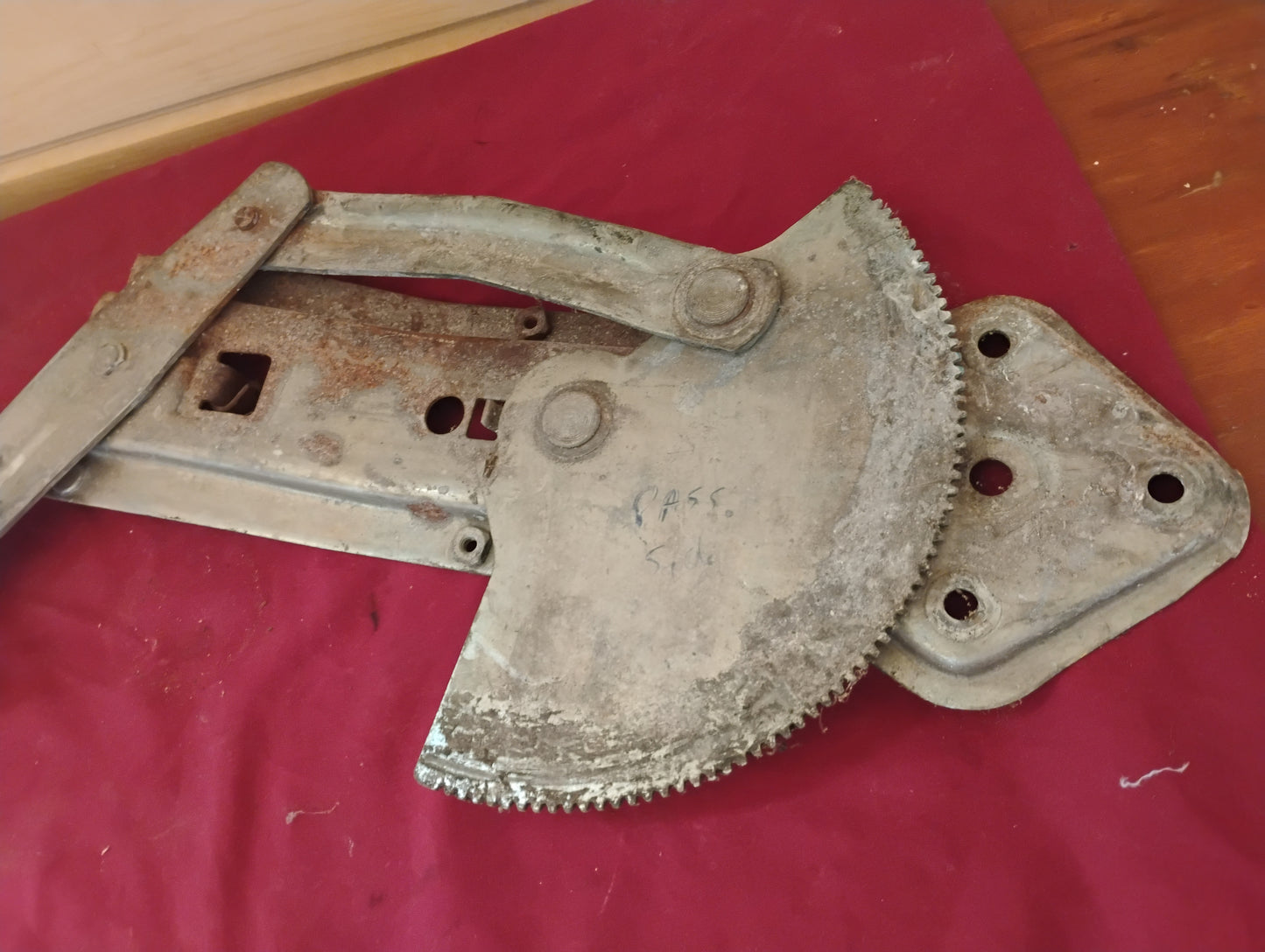 81-87 Chevy GMC Truck Passenger Side Window Regulator C10 K10 Squarebody OEM