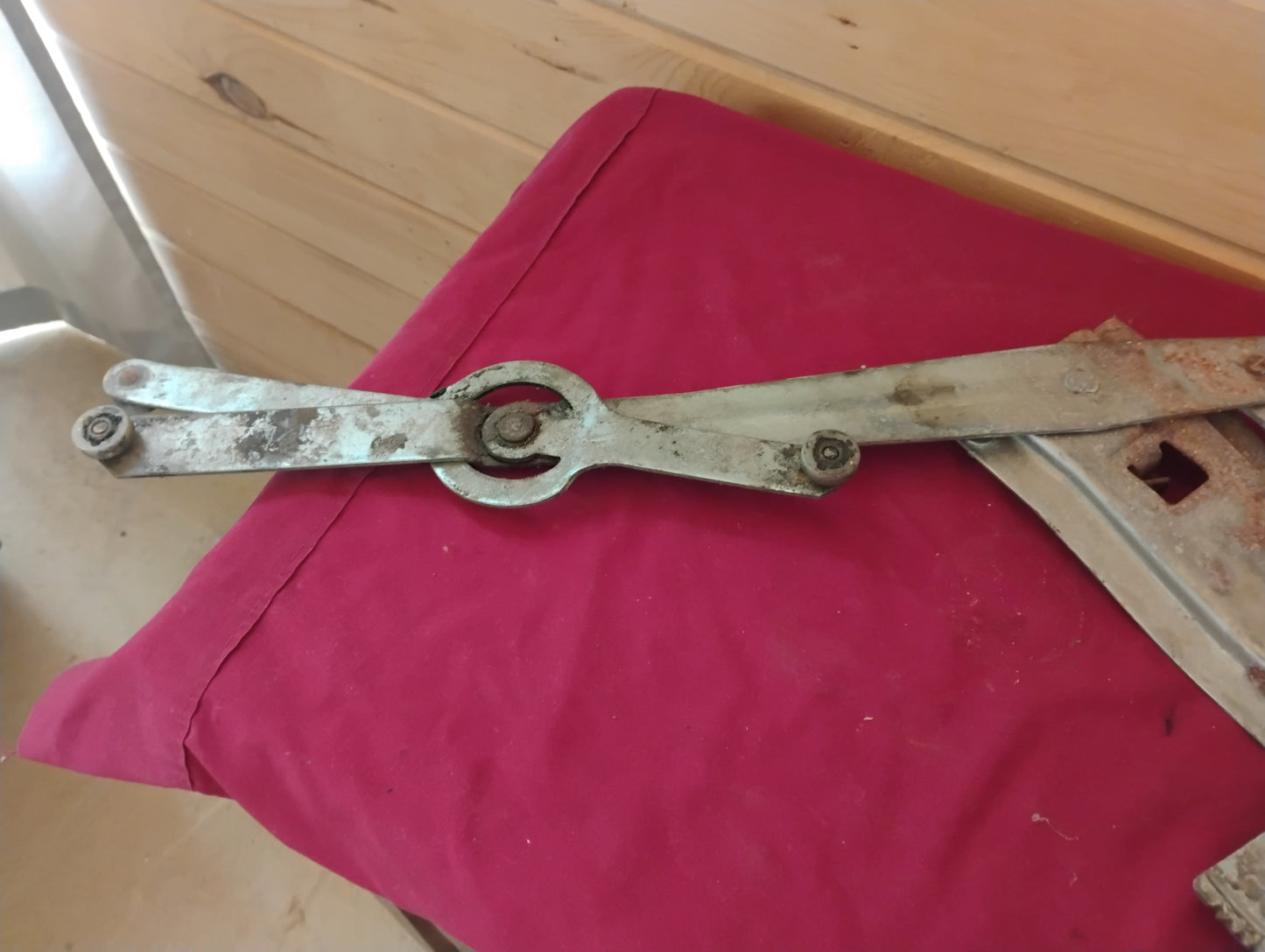 81-87 Chevy GMC Truck Passenger Side Window Regulator C10 K10 Squarebody OEM